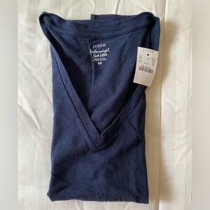 J. Crew Featherweight slub cotton V-neck tee, size XS, navy, NWT